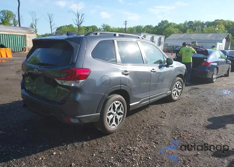 2024 Subaru Forester Premium z USA, uszkodzony, nr VIN JF2SKACC8RH509283